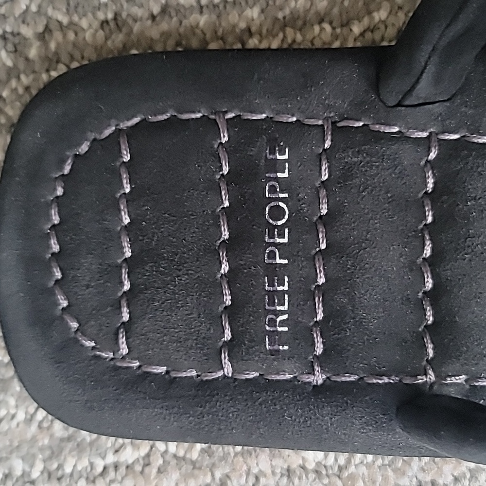 Free People Hadden Suede Slide Sandal Size 7 Color Black New In Box - Picture 4 of 10